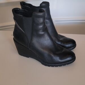 Sorel Black Leather After Hours Wedge Boots